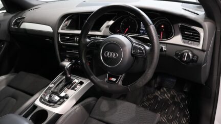 2012 Audi A4 Avant 2.0 TFSI S-Line Package image 355007