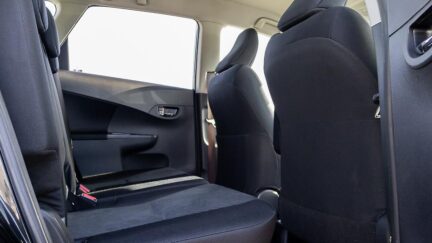 2012 Toyota Ractis G Model Push start image 353438