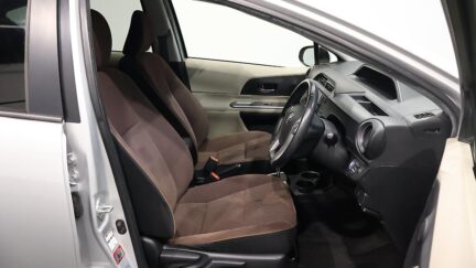 2013 Toyota Aqua G Model + Push Button Start image 354690