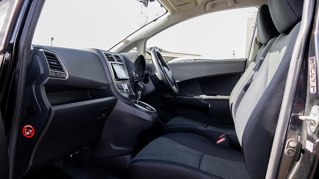 2012 Toyota Ractis G Model Push start image 353446