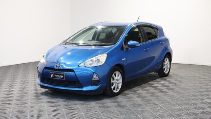 2013 Toyota Aqua Hybrid G MODEL – PUSH START image 357505