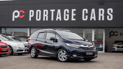 2015 Honda Shuttle Hybrid Z Half Leather Trim image 352722