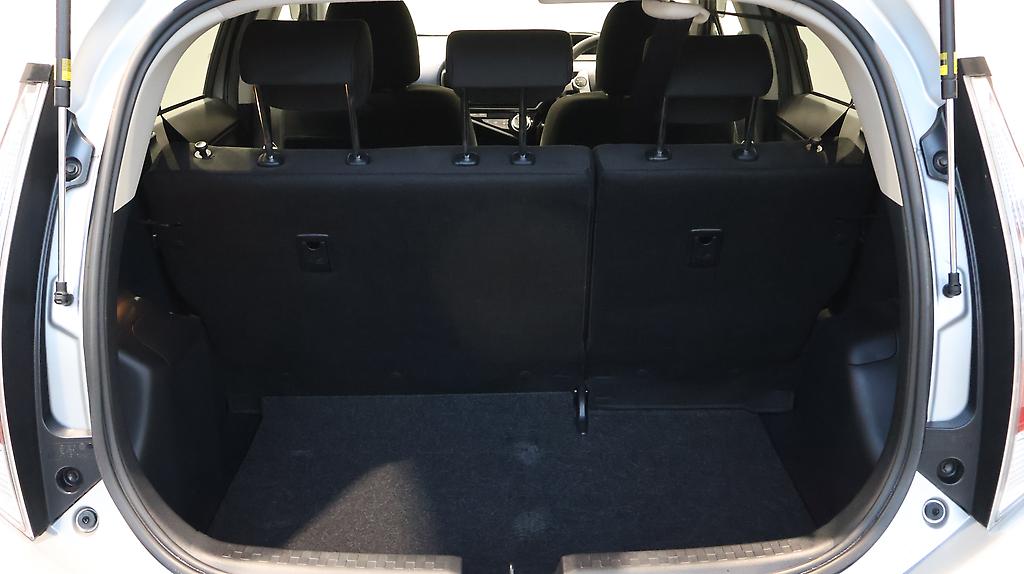 2015 Toyota Aqua S Model, Push Start, Reverse Camera image 357141