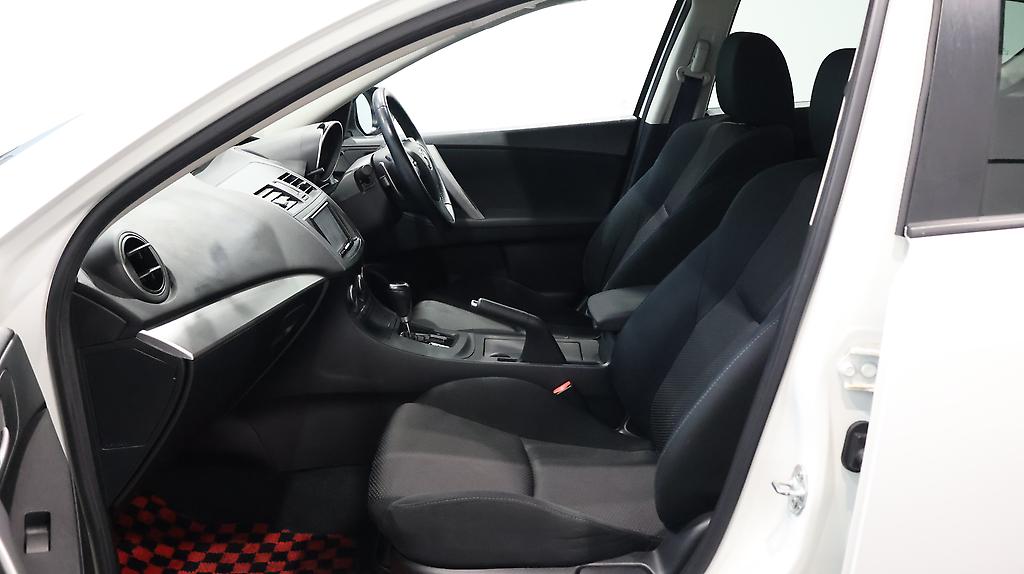 2012 Mazda Axela Sports 20S Skyactive image 355171