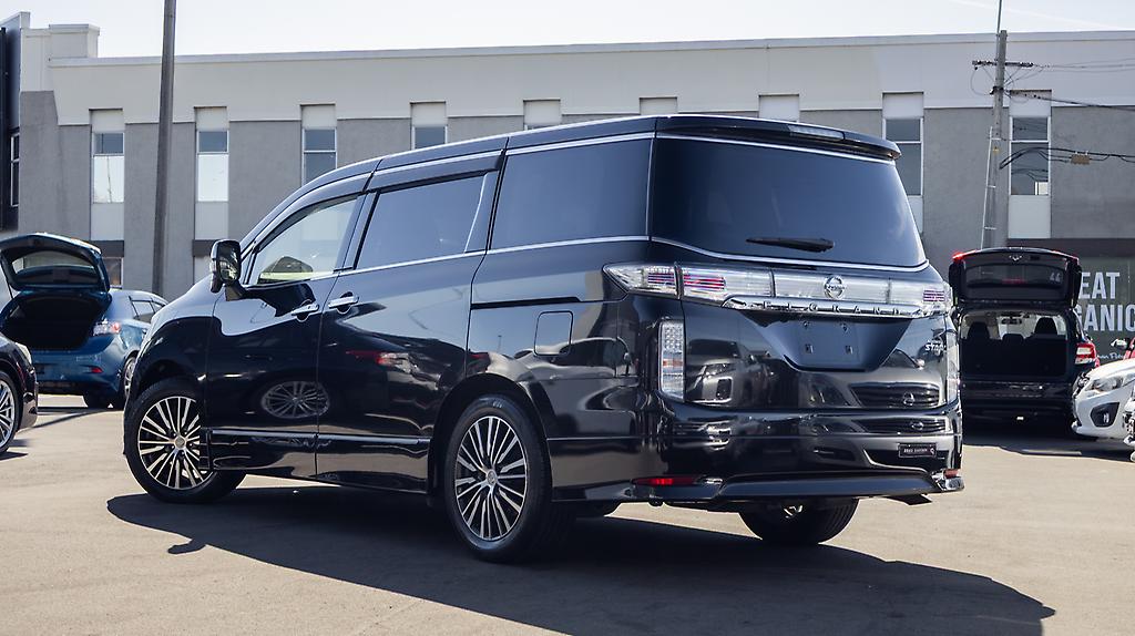 2014 Nissan Elgrand Highway Star Push start image 354526