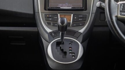 2012 Toyota Ractis G Model Push start image 353441