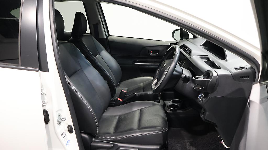 2013 Toyota Aqua G Model, Push Start image 355907