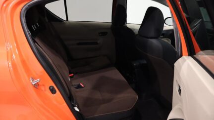 2012 Toyota Aqua Heated Seats, Push Button Start, Reverse Camera image 354574