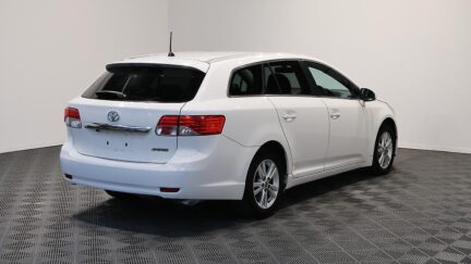 2013 Toyota Avensis Wagon Xi image 356724