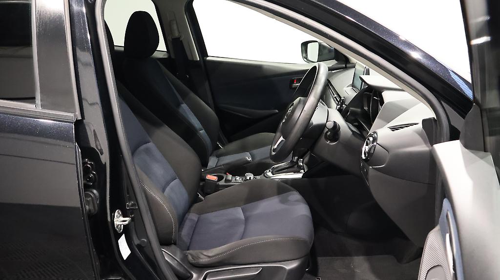 2015 Mazda Demio 13S image 355329