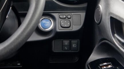 2016 Toyota Aqua Hybrid F spec Push start image 356983