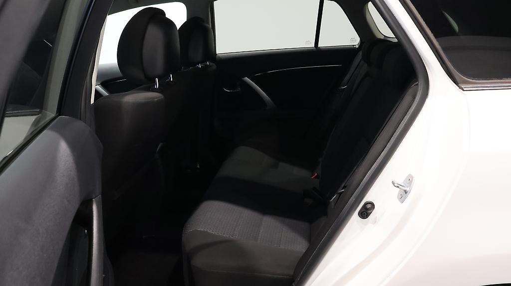 2013 Toyota Avensis Wagon Xi image 356728