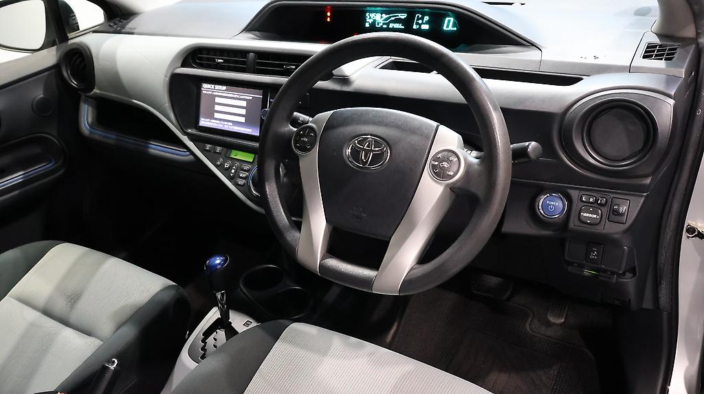 2013 Toyota Aqua S Model, Push Start, Reverse Camera image 355953