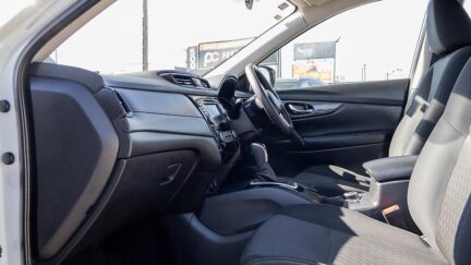 2022 Nissan X-trail ST 2.5P/4WD/NZ NEW image 353214