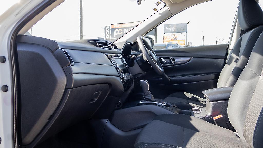 2022 Nissan X-trail ST 2.5P/4WD/NZ NEW image 353214