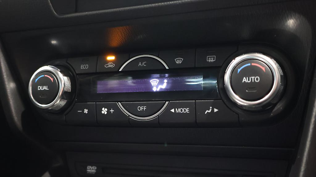 2014 Mazda Axela Hybrid S image 353732