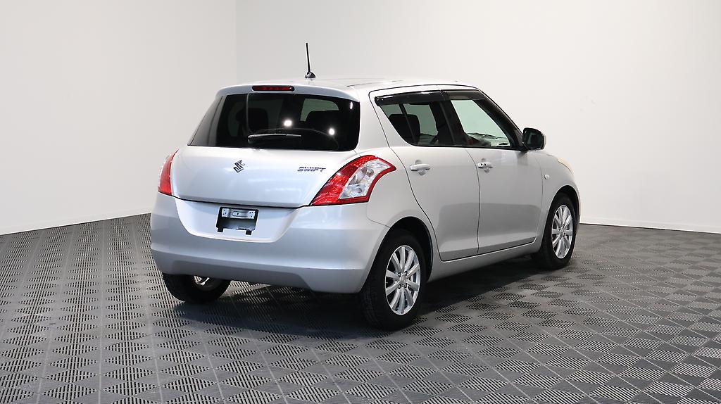 2014 Suzuki Swift XG, Push Start image 354850