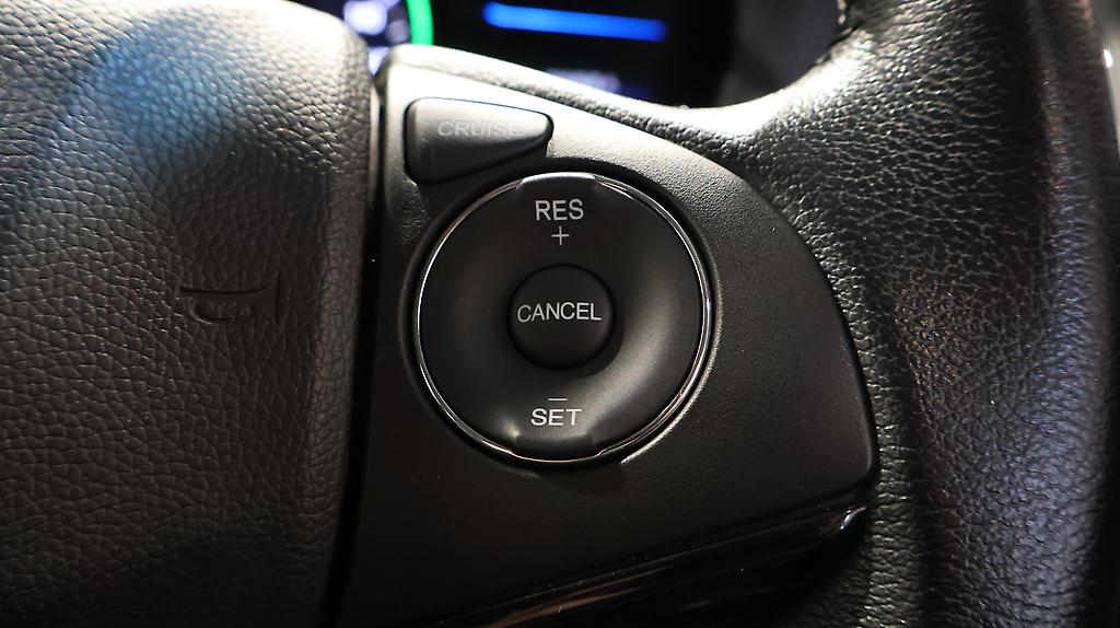 2016 Honda Vezel Hybrid X Navi Special Package image 353782