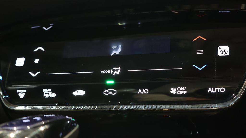 2015 Honda Vezel Hybrid X L-Package 4WD image 355540