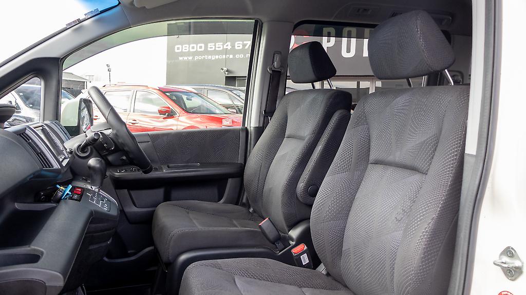2012 Honda Step Wagon Spada 8 seater Keyless start image 357005