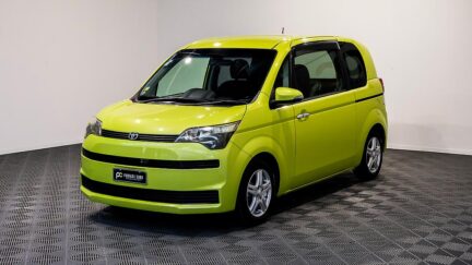 2013 Toyota Spade F Model, Push Start, Reverse Camera image 355855