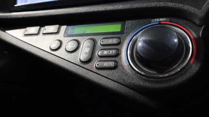 2013 Toyota Aqua G Model + Push Button Start image 354695