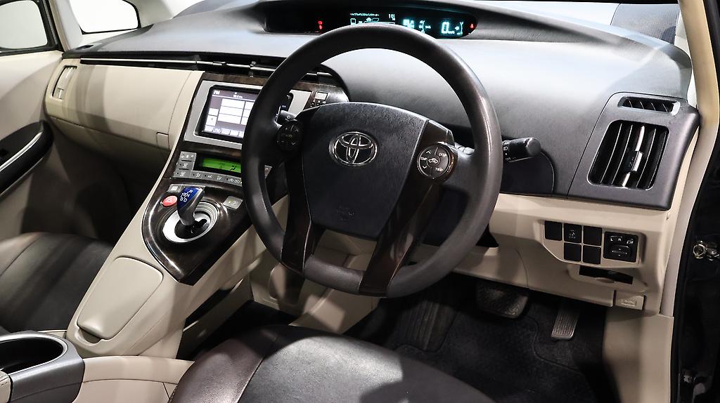 2014 Toyota Prius S Model image 355652