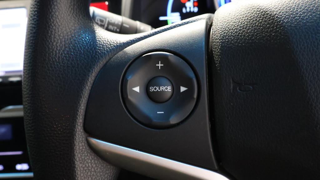 2015 Honda Fit Hybrid F-Package image 357373