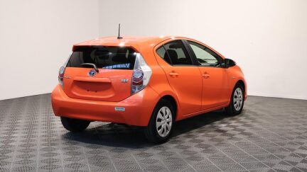 2012 Toyota Aqua Heated Seats, Push Button Start, Reverse Camera image 354569