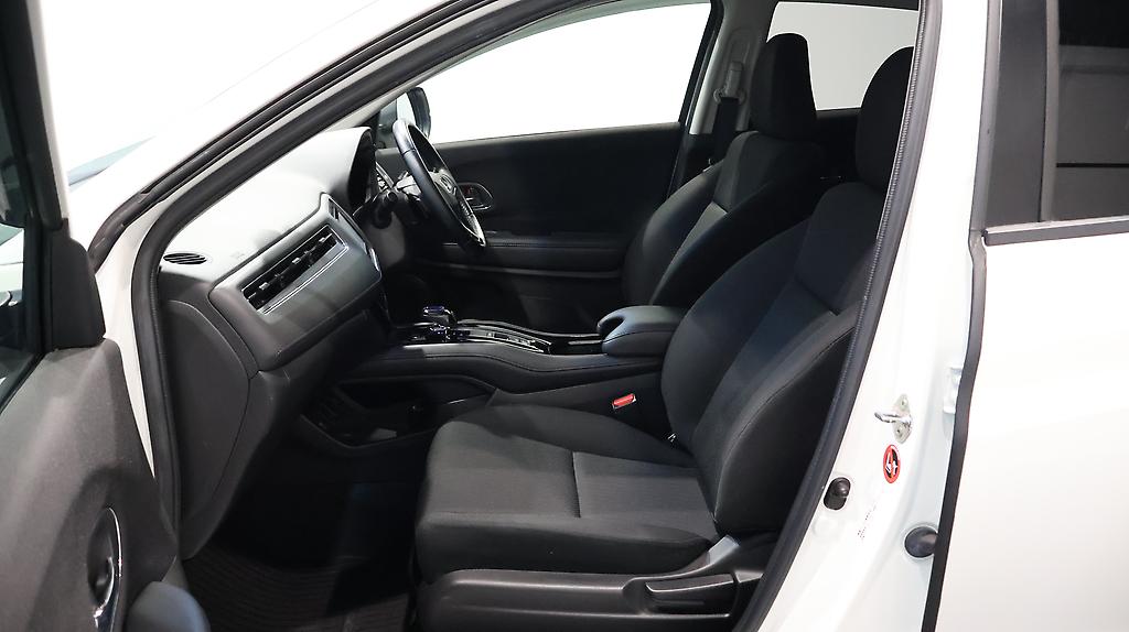 2016 Honda Vezel Hybrid X Navi Special Package image 353769