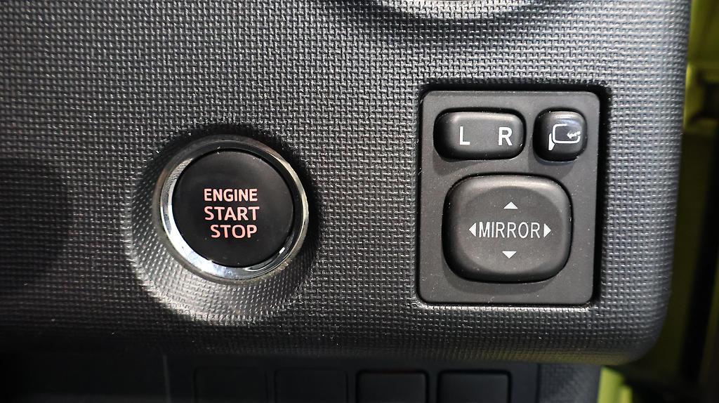 2013 Toyota Spade F Model, Push Start, Reverse Camera image 355870