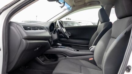 2014 Honda Vezel Hybrid X 7 AT image 357235