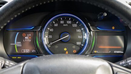 2016 Honda Grace Hybrid EX Push start image 357759