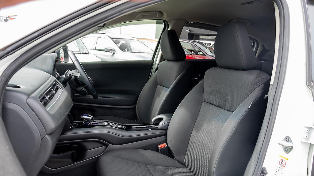 2014 Honda Vezel Hybrid X 7 AT image 357234