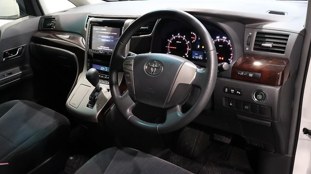 2013 Toyota Alphard 240S image 357535