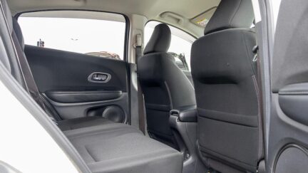 2014 Honda Vezel Hybrid X 7 AT image 357227
