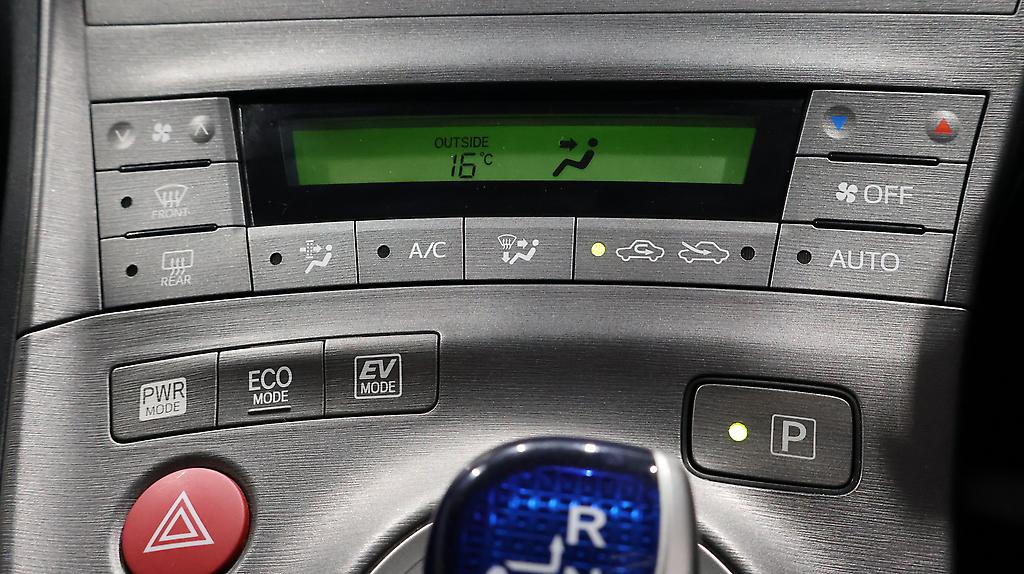 2013 Toyota Prius G Model, Cruise Control, Reverse Camera image 355614