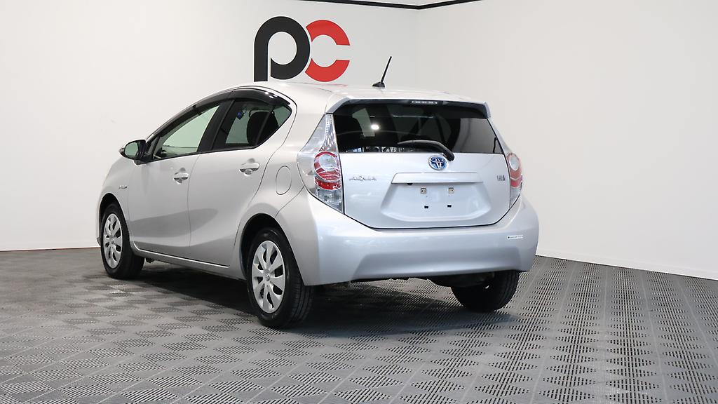 2013 Toyota Aqua Hybrid S Smart Entry Navi ready Package image 357463