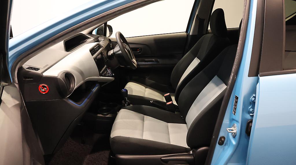 2013 Toyota Aqua S MODEL – PUSH START image 357553