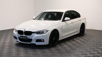 2013 BMW 320i xDrive M Sports image 357019