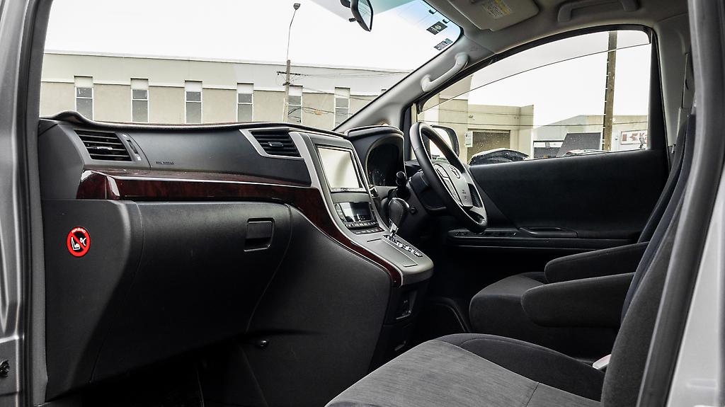 2012 Toyota Alphard Velfire 8 Seater Push start image 352719