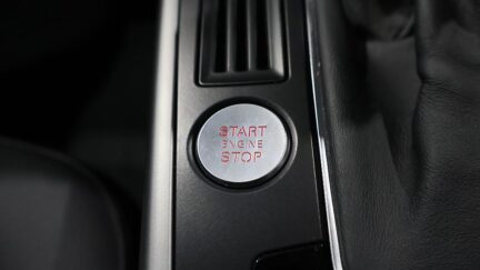 2013 Audi A4 Avant 2.0TFSI Quattro 4WD image 353623