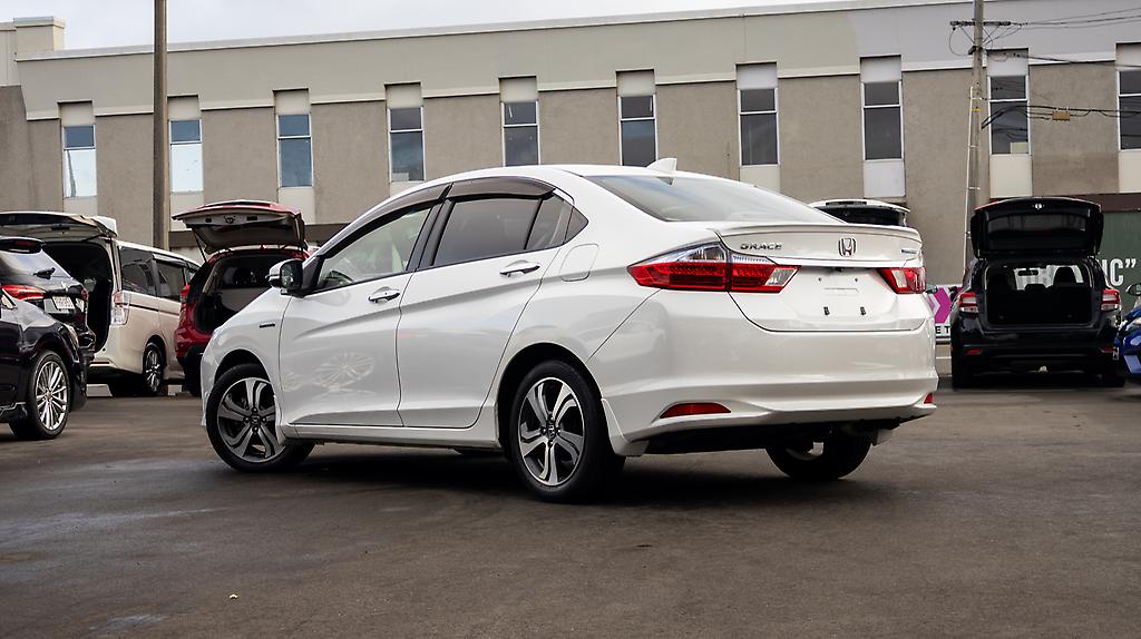 2016 Honda Grace Hybrid EX Push start image 357757