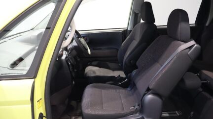 2013 Toyota Spade F Model, Push Start, Reverse Camera image 355860