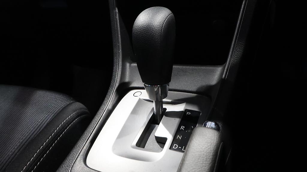 2013 Subaru Impreza Sport 1.6i-L image 356669