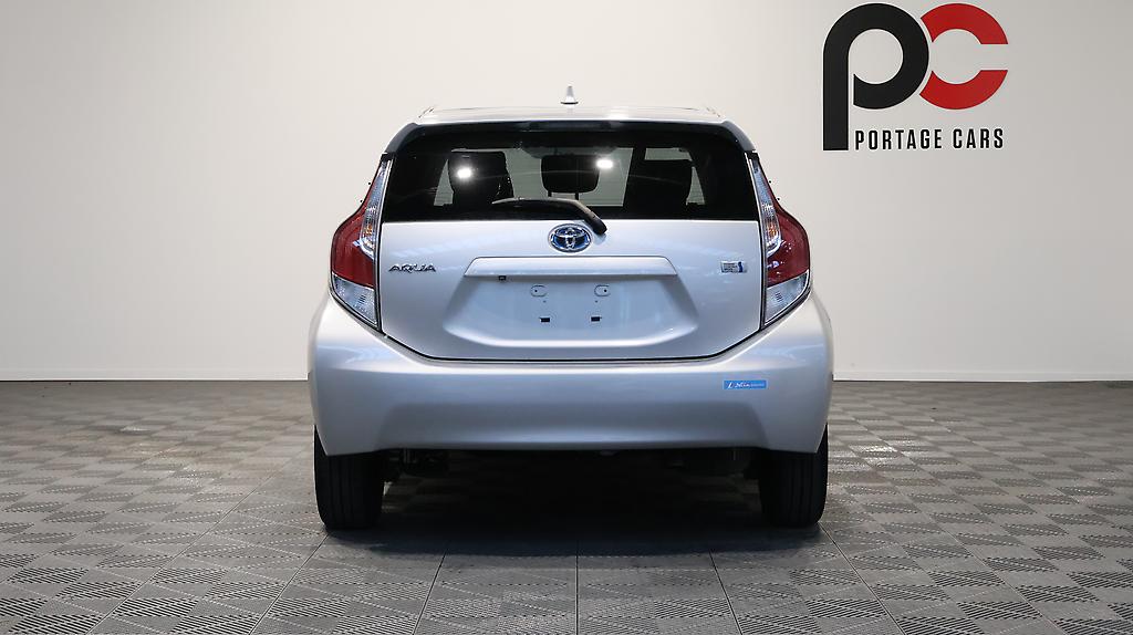 2015 Toyota Aqua S Model, Push Start, Reverse Camera image 357139