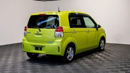 2013 Toyota Spade F Model, Push Start, Reverse Camera image 355857