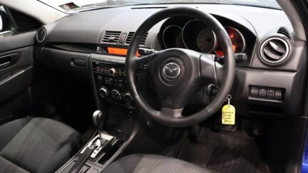 2008 Mazda Axela Hatchback image 353637