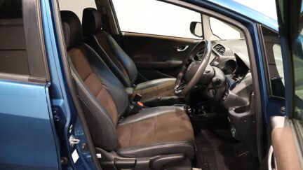 2012 Honda Fit Shuttle Hybrid Smart Selection image 353459