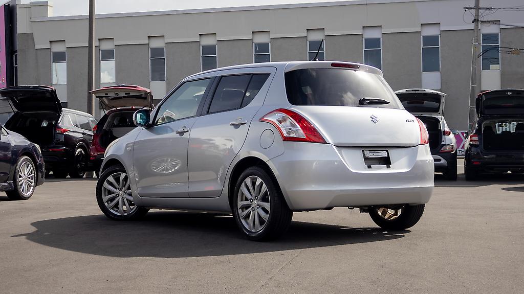 2015 Suzuki Swift XG, Push start image 356900